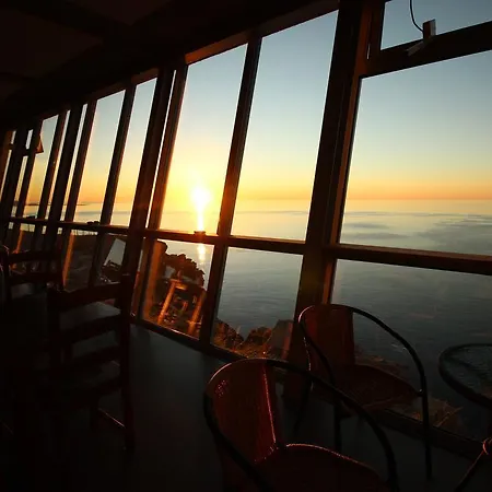 خيمة فخمة Arctic View Glamping & Restaurant Havøysund
